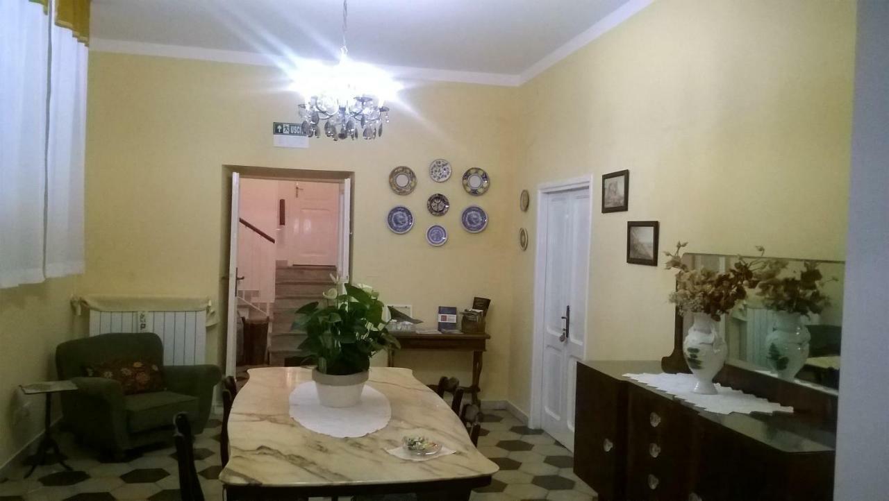 Bed and Breakfast Angelina Antica Dimora Террачина Екстер'єр фото